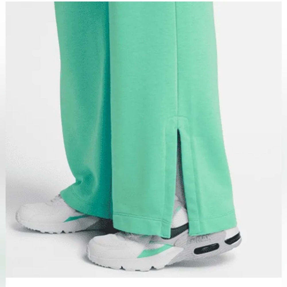 NWOT Nike Mint Green Wide-Leg Track Pants - Picture 2 of 7